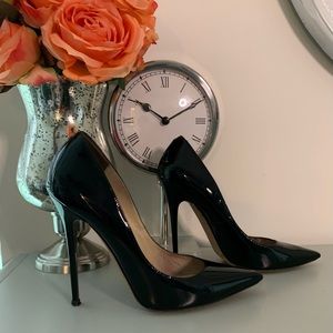 ***SOLD*** Authentic Jimmy Choo Anouk pumps
